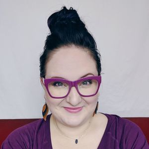 Meet your Posher, Kandi